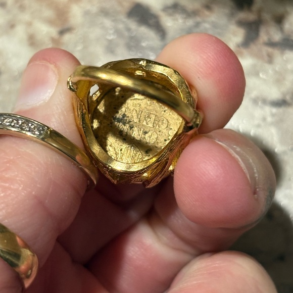 Gold Coin Ring - Picture 7 of 10